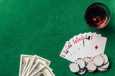 Mobile app interface showing live dealer tables on mahagacor77 login